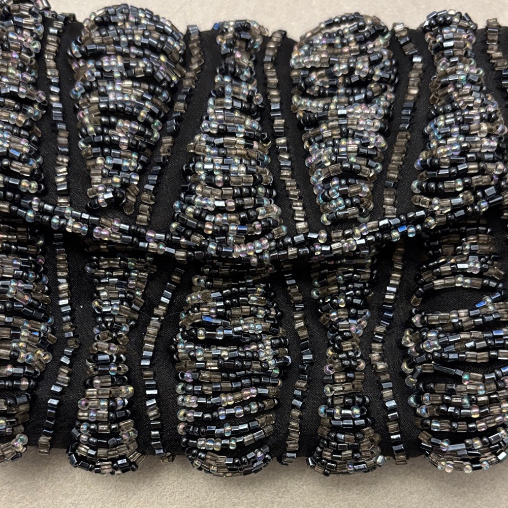 👜 Valerie Stevens Vintage 90s Beaded Crossbody Bag – Long Strap Evening Purse - Picture 4 of 11